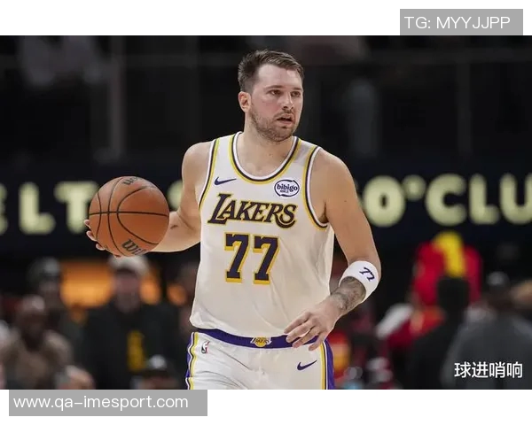 东契奇与里夫斯联手发威詹姆斯是否会影响他们的表现引发热议